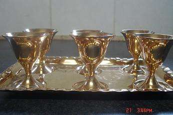 BRASS TRAY WITH 6 SMALL CUPS