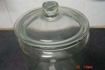 LARGE GLASS BISCUIT BARREL