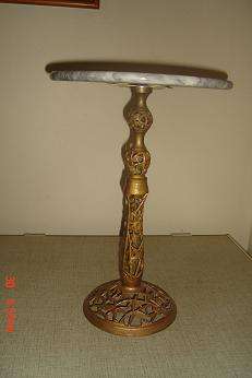 LOVELY BRASS AND MARBLE ROUND SIDE TABLE