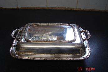 LOVELY ENTREE DISH WITH GLASS LINER ANGORA EPNS
