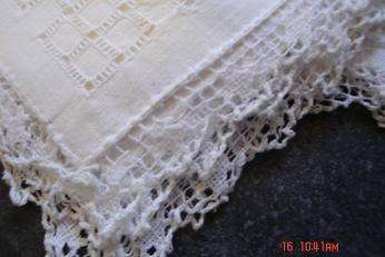 5 VINTAGE TEA NAPKINS
