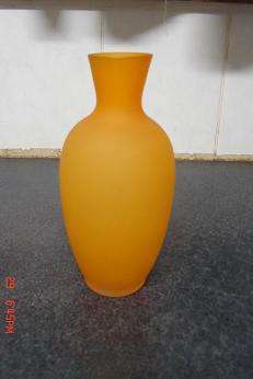 LOVELY ORANGE GLASS VASE
