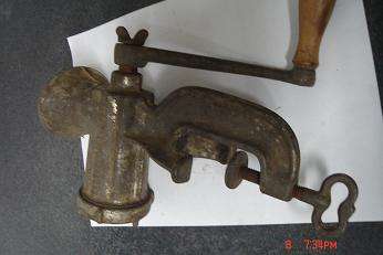 OLD NUMBER 5 MEAT MINCER