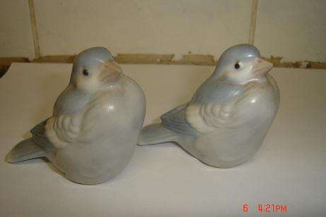 2 LOVELY BIRD ORNAMENTS