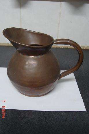 LOVELY COPPER JUG NEEDS SOME TLC