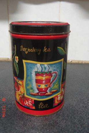 DARJEELING TEA TIN