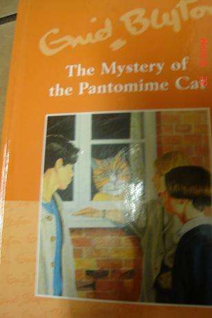 THE MYSTERY OF THE PANTOMIME CAT BY ENID BLYTON