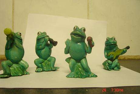 FROG MUSICIANS