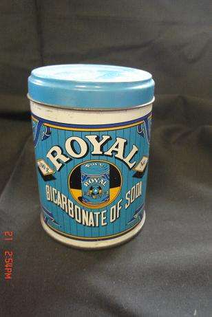 ROYAL BICARBONATE OF SODA TIN
