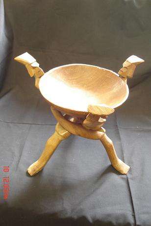 WOODEN NUT BOWL IN ETHNIC COLLAPSABLE STAND