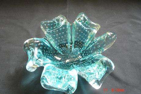 STUNNING MURANO BOWL WITH CONTROLLED BUBBLES