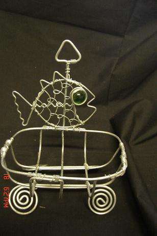LOVELY WIRE SOAP HOLDER