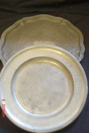 TWO ANTIQUE PEWTER ITEMS FROM THE 18TH CENTURY, PLEASE SEE MARKS IN LISTING