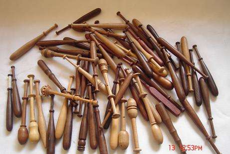 LOTS OF LACEMAKING BOBBINS