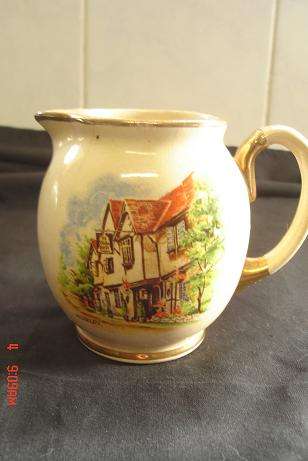OLDE ENGLISH INNS, ARTHURWOOD CREAMER FOR DISPLAY