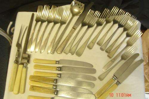 SELECTION OF OLD CUTLERY