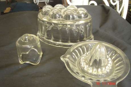 OLD WORLD KITCHEN ITEMS