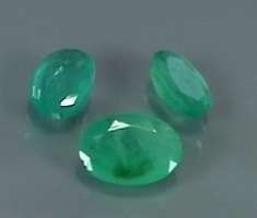 EMERALD~LOT 3pcs/1.40ct Tctw Oval Natural Green EMERALD ZAMBIA, Good Color