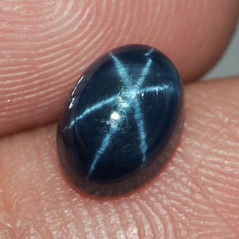 Natural 2.17ct 7.4x5.5mm Oval Extra Sharp 6 Ray Blue STAR SAPPHIRE, THAILAND