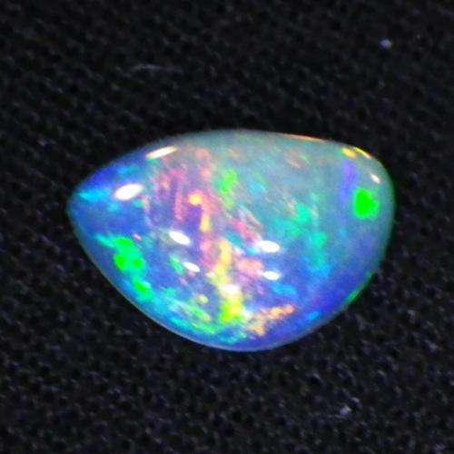 OPAL - 0.76 ct Fine Ethiopian Opal  R2 500 ($304) Value