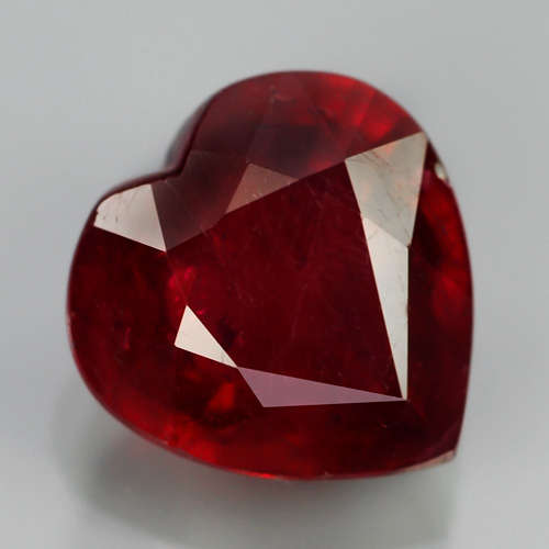 RUBY - Natural Gem 3.61ct  9x8.5mm Heart STUNNING Deep Pigeon Blood Red RUBY, MADAGASCAR