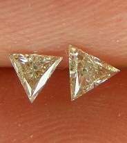 DIAMOND PAIR~Beautiful Top Light Brown Triangle VS2&VS2 Diamond Pair 0.14Tcts