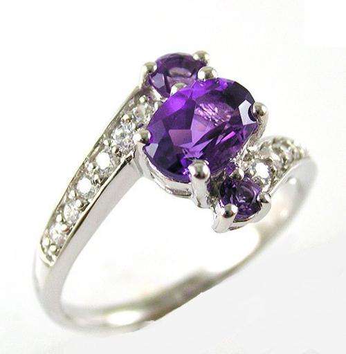 RING - Beautiful Genuine Amethyst Ring set in.925 Silver~Size 7