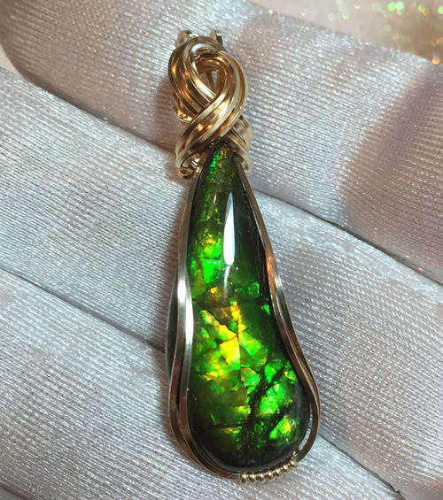 AMMOLITE PENDANT~Stunning Ammolite Pendant with Greens and Golds ~Fossil 14k Gold gf