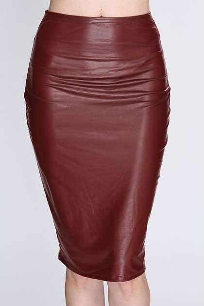 PENCIL Tapered Skirt in WINE Faux Leather aka Leatherette not lined Zip Closure