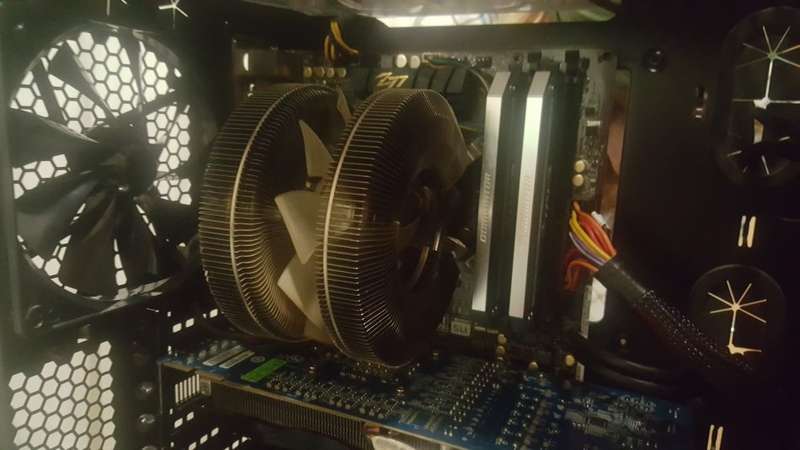 Massive Gaming Machine!! i7, Massive Case! Plays Any Game