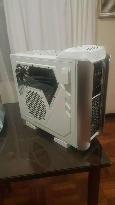 Massive Gaming Machine!! i7, Massive Case! Plays Any Game
