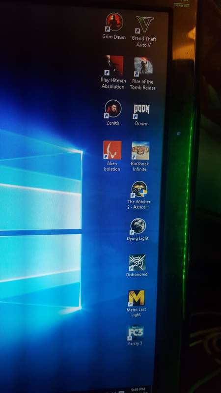 Massive Gaming PC, i5 4590, 8GB Memory, Dual Crossfirer GFX Cards! Like NEW! FREE COURIER + 2TB