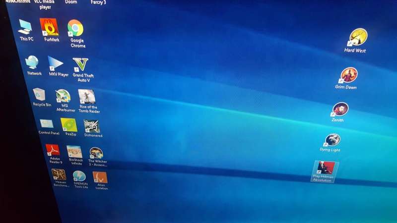 Massive Gaming PC, i5 4590, 8GB Memory, AMD Dual Crossfire GFX Cards! Like NEW! FREE COURIER