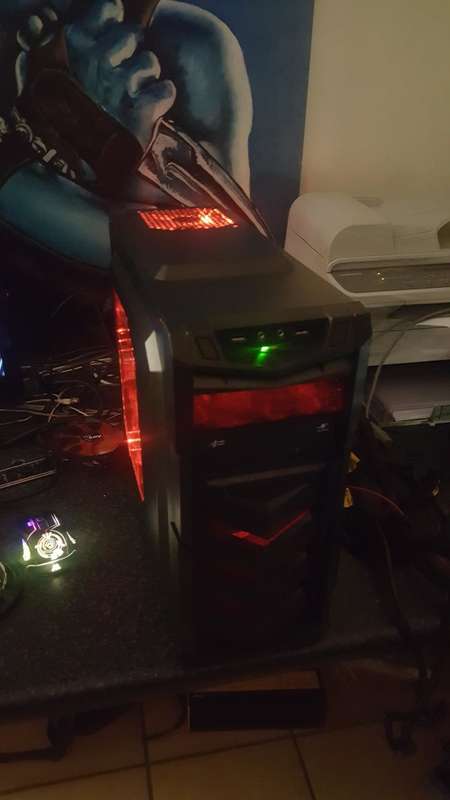 Massive Gaming PC, i5 4590, 8GB Memory, AMD Dual Crossfire GFX Cards! Like NEW! FREE COURIER