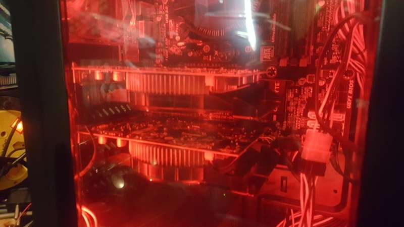 Massive Gaming PC, i5 4590, 8GB Memory, AMD Dual Crossfire GFX Cards! Like NEW! FREE COURIER
