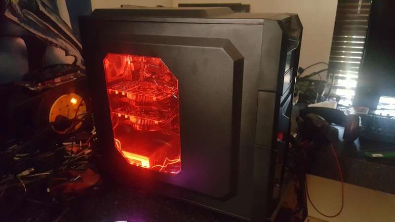 Massive Gaming PC, i5 4590, 8GB Memory, AMD Dual Crossfire GFX Cards! Like NEW! FREE COURIER