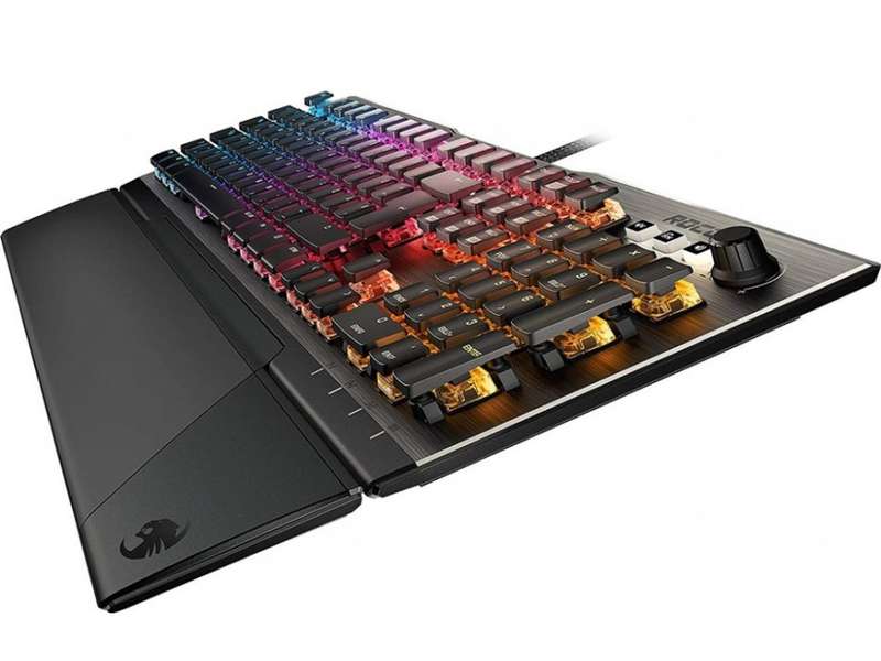 ROCCOT VULKAN Mechanical Gaming Keyboard!! Worth R2500