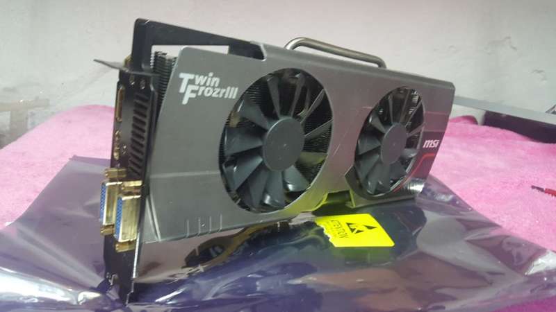 MASSIVE MSI GTX580 LIGHTNING Edition Gaming Graphics Card