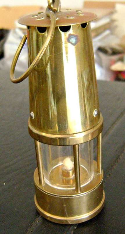VINTAGE MINER'S LAMP: MINIATURE ECCLES PROTECTOR LAMP