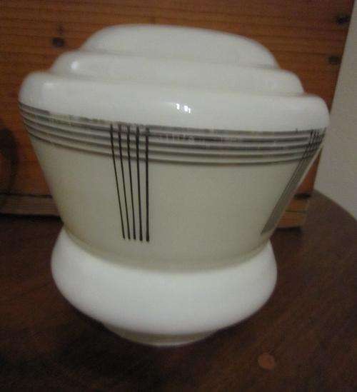 Stunning art deco shade with silver painted detail