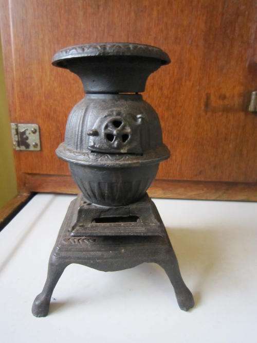 Minature Cast Iron Pot Belly Stove