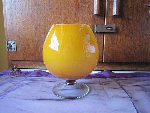 TAN AND WHITE GLOBE GLASS VASE