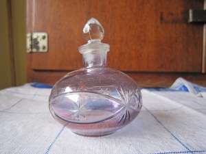 CUT GLASS PERFUME BOTTLE