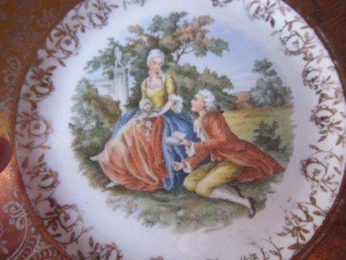 24 CARRAT GOLD ATLAS CHINA PLATE SET