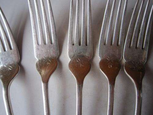 5 SILVER PLATED FISH FORKS  ITEM NO 124