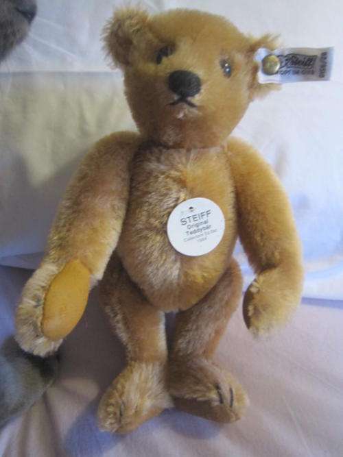 COLLECTORS EDITION STEIFF MOHAIR TEDDY WITH TAGS ITEM NO 641