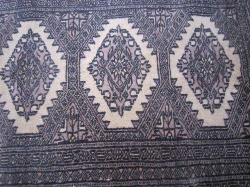STUNNING PERSIAN CARPET  ITEM NO 929