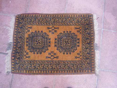 LOVELY PERSIAN RUG  ITEM NO 930
