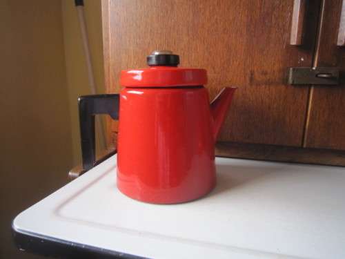 STUNNING VINTAGE RED COFFEE POT  ITEM NO 2045