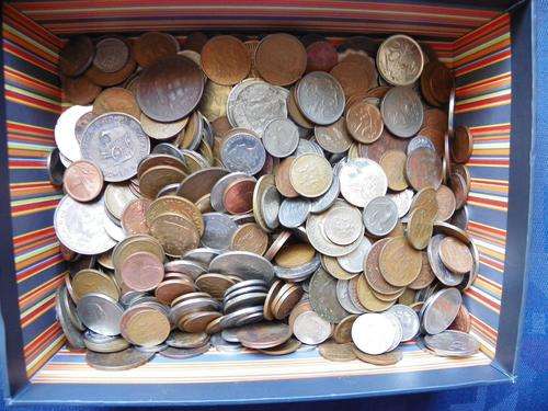 2 Kilograms of World Coins. Includes RSA Coins.